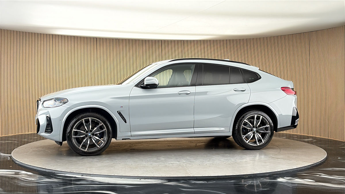 More views of BMW X4