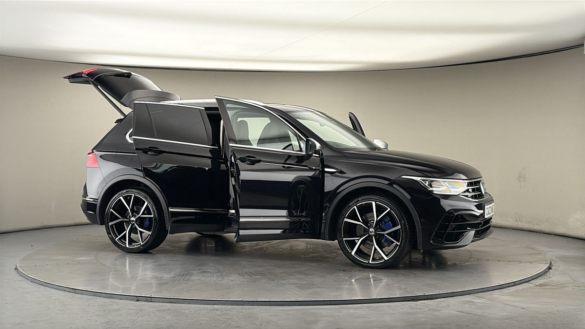 More views of Volkswagen Tiguan