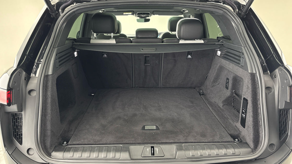 Land Rover Range Rover Sport Image 11