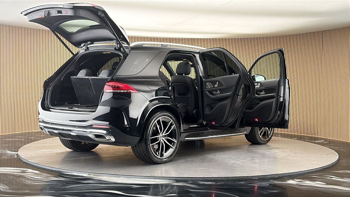 More views of Mercedes-Benz GLE
