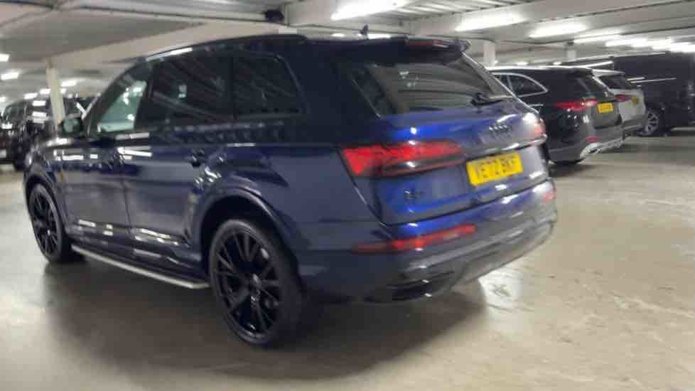 More views of Audi Q7