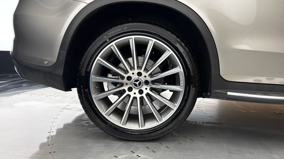 Mercedes-Benz GLC Image 10