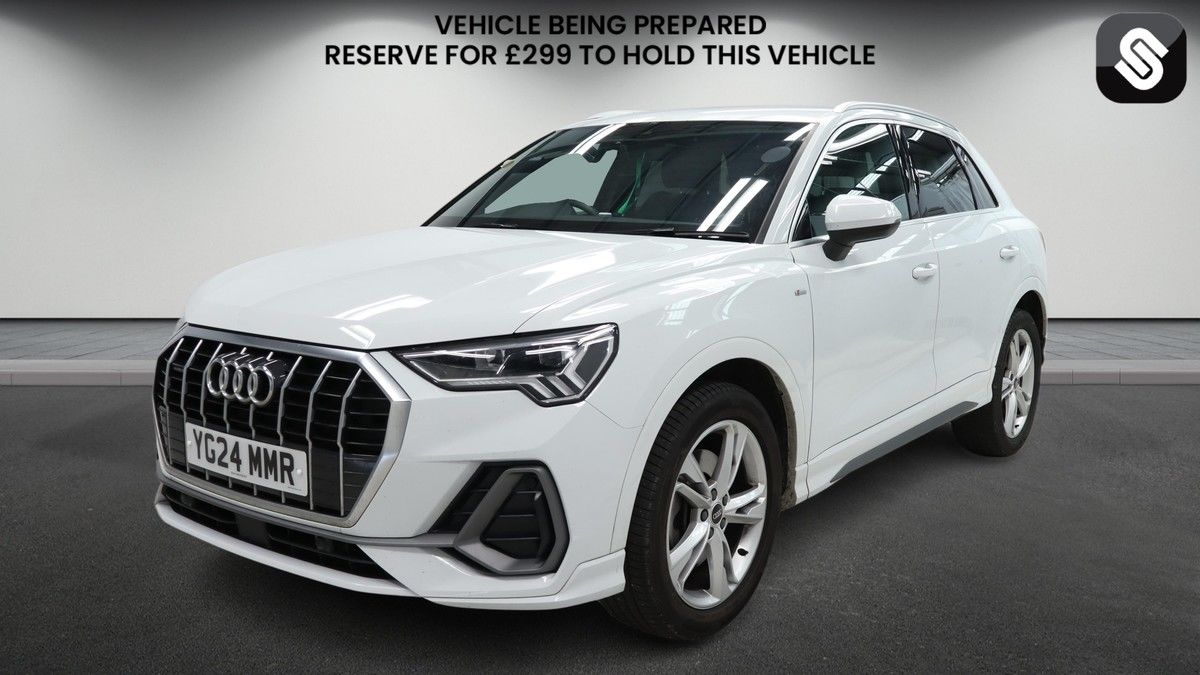 Audi Q3 Image 2