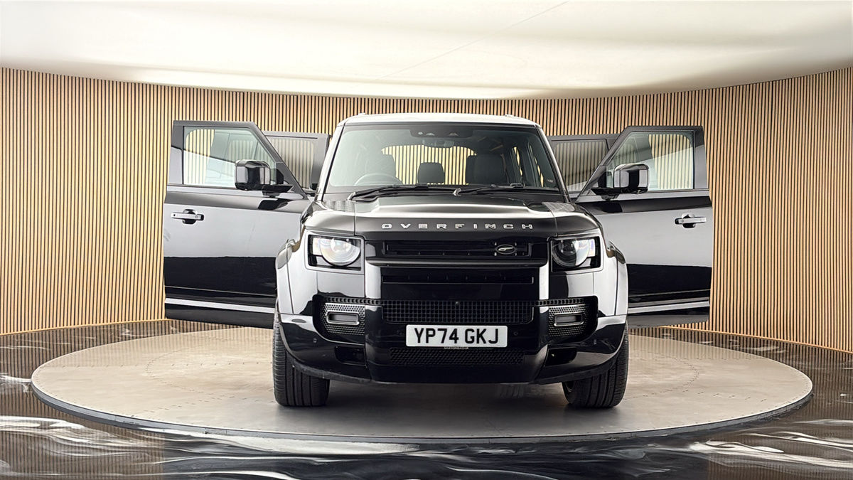 More views of Land Rover Defender 110