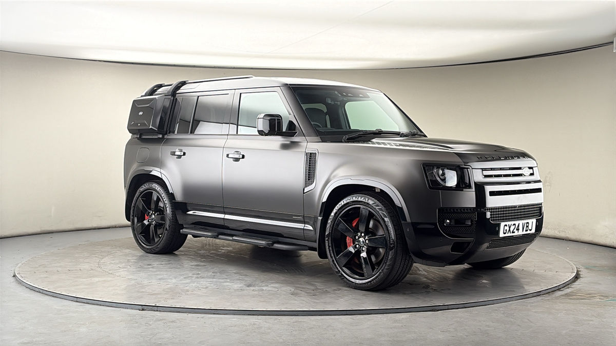 More views of Land Rover Defender 110