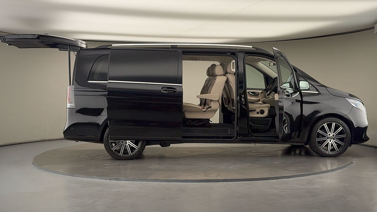 More views of Mercedes-Benz V Class