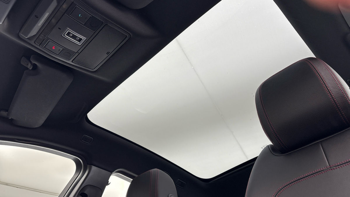 Jaguar E-PACE Image 6