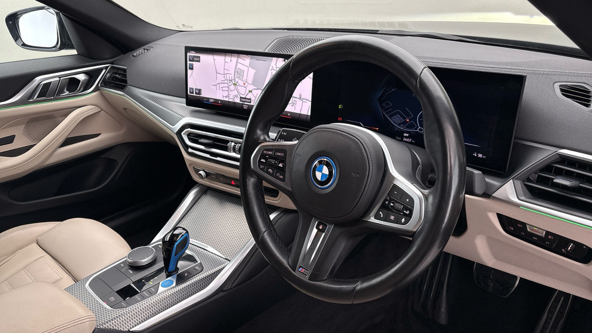 BMW i4 Image 5