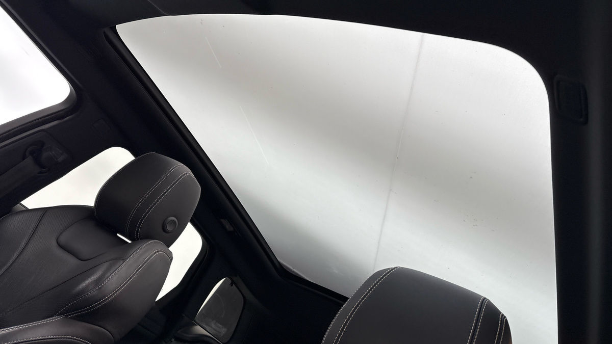 Land Rover Range Rover Evoque Image 24