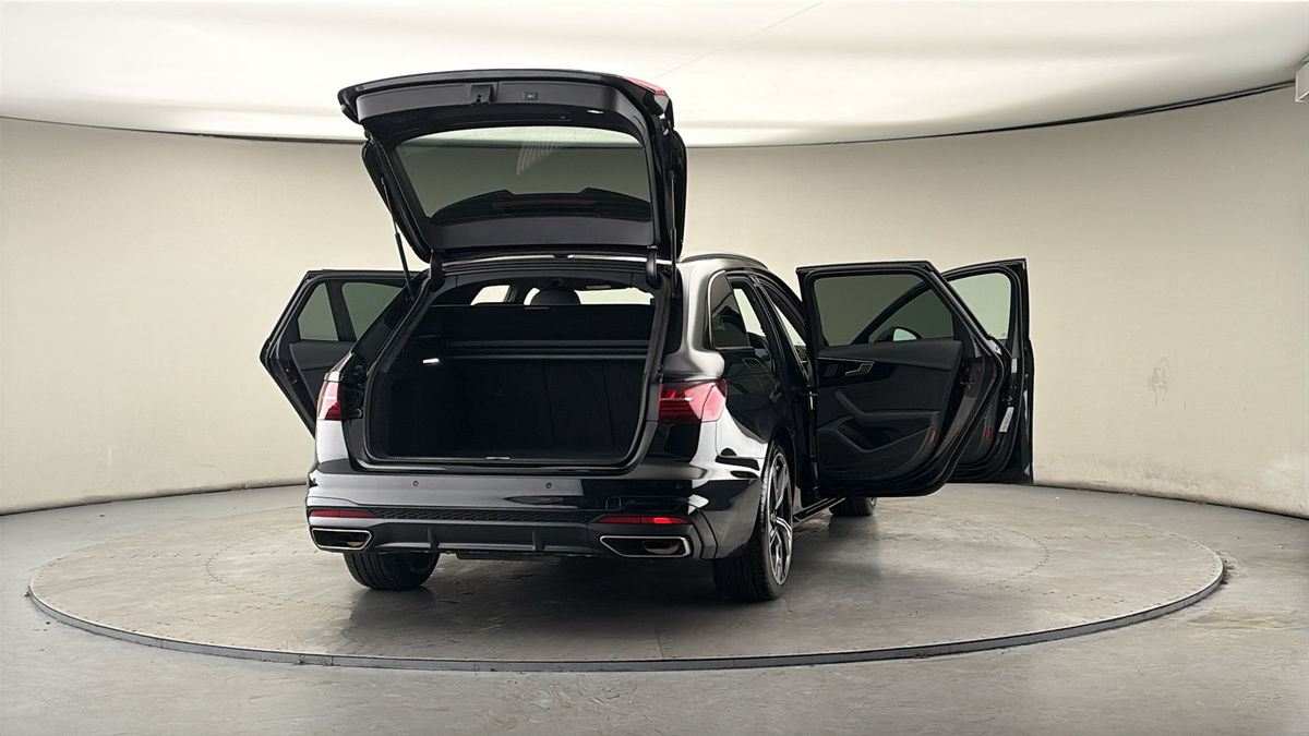 More views of Audi A4 Avant