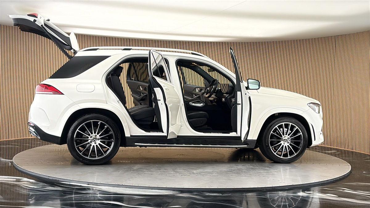 More views of Mercedes-Benz GLE