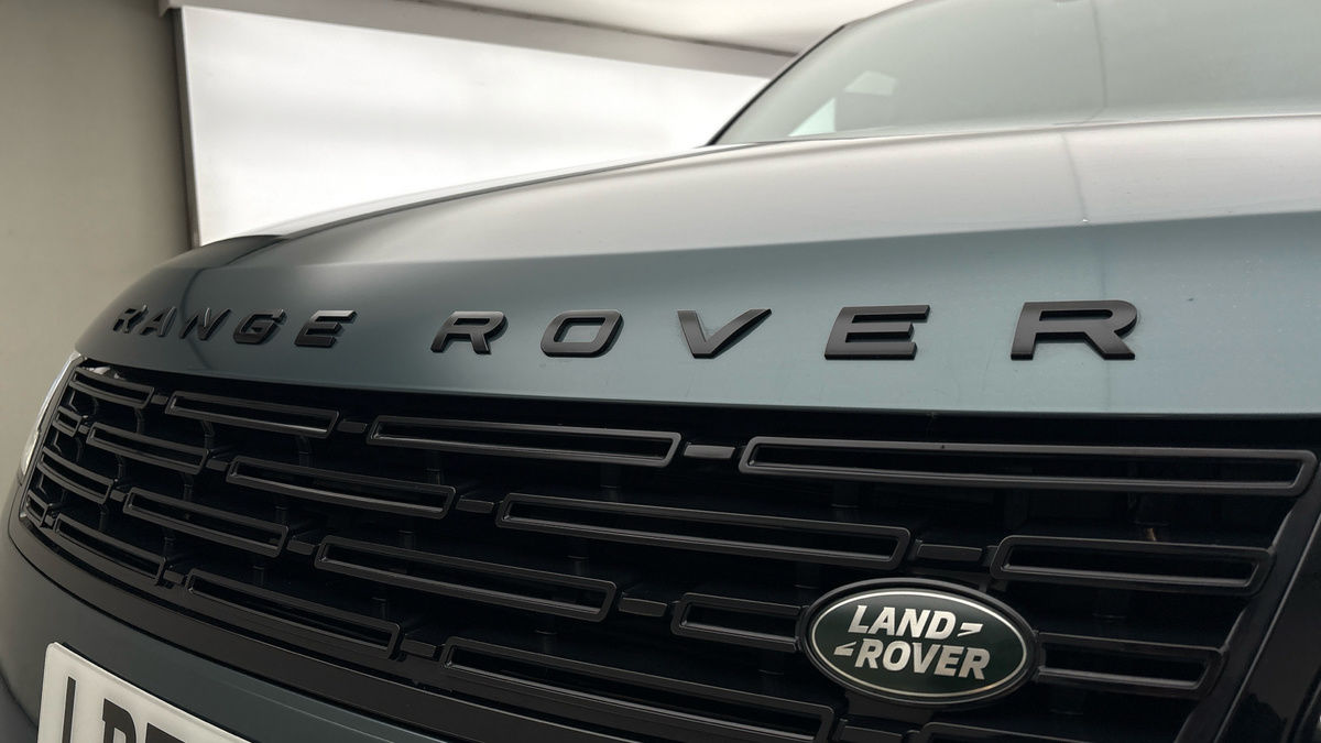 Land Rover Range Rover Sport Image 24