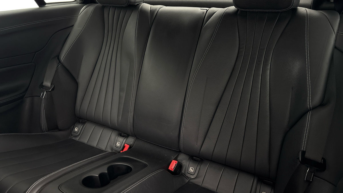 Mercedes-Benz E Class Image 8