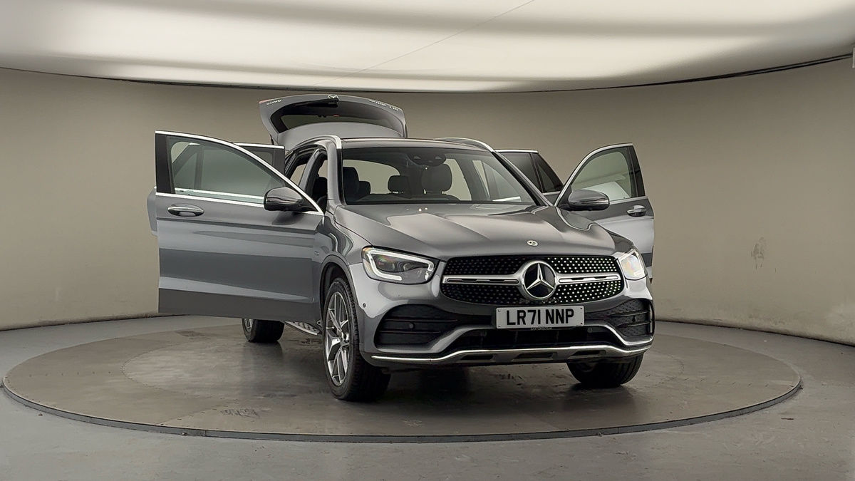 More views of Mercedes-Benz GLC