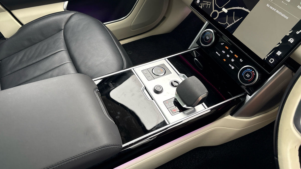 Land Rover Range Rover Image 18