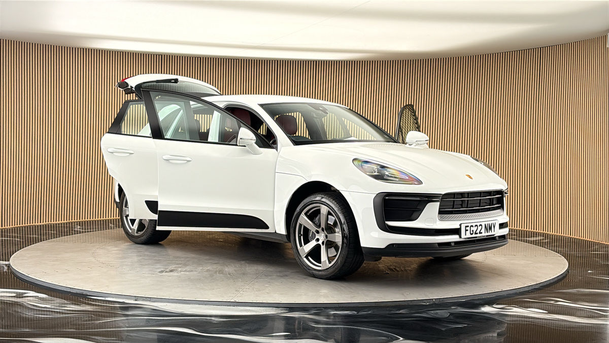 More views of Porsche Macan