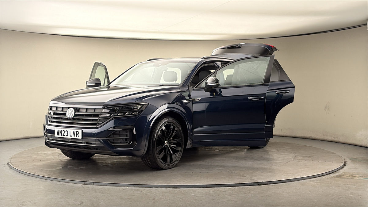 More views of Volkswagen Touareg