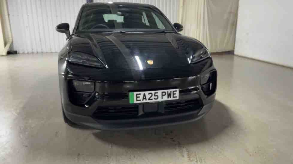 More views of Porsche Macan