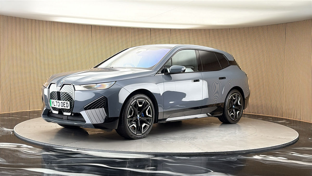 BMW iX Image 20