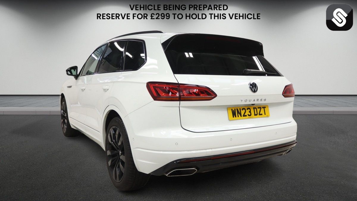 Volkswagen Touareg Image 3