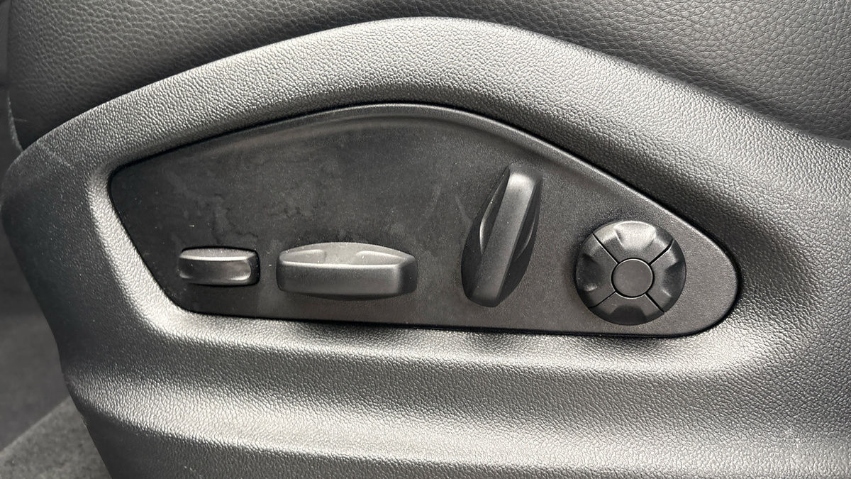 Porsche Cayenne Image 41