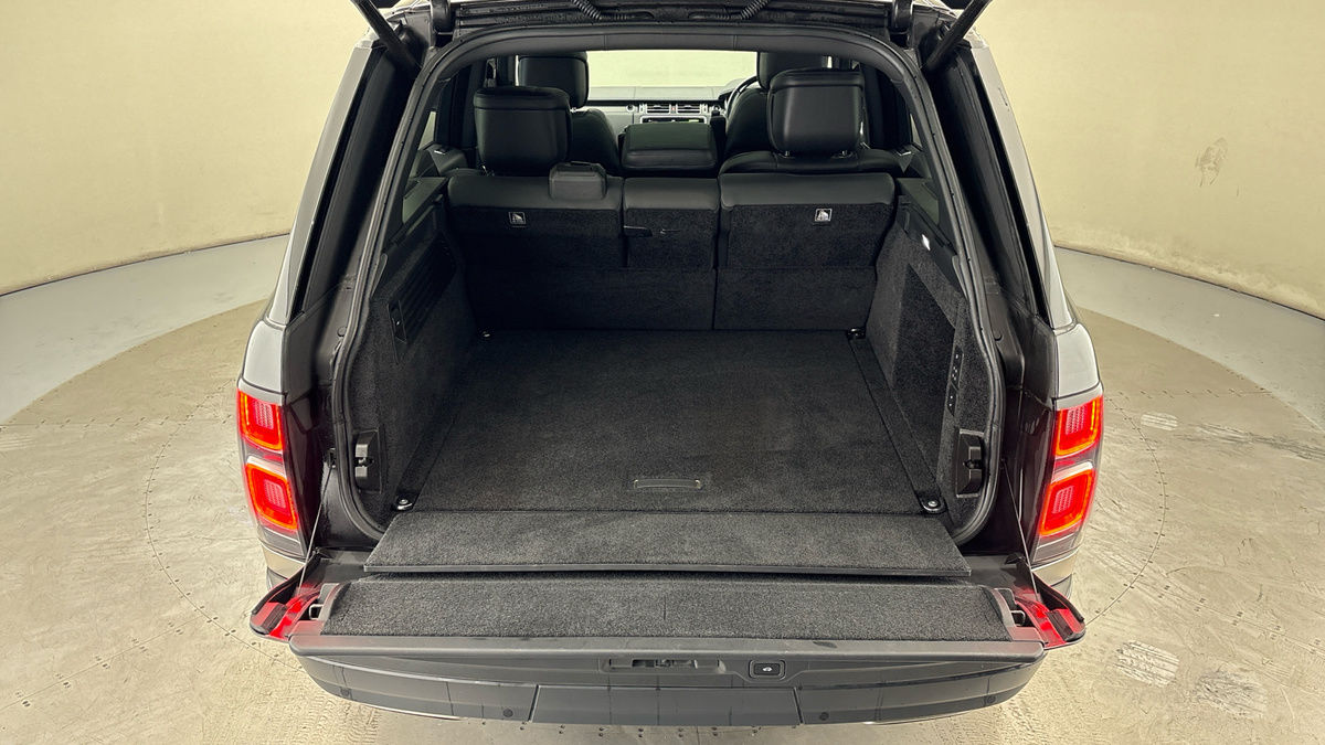 Land Rover Range Rover Image 11