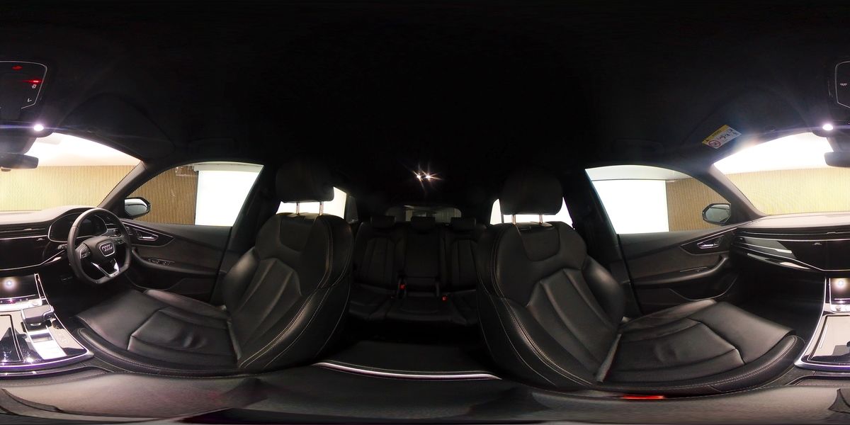 More views of Audi Q8
