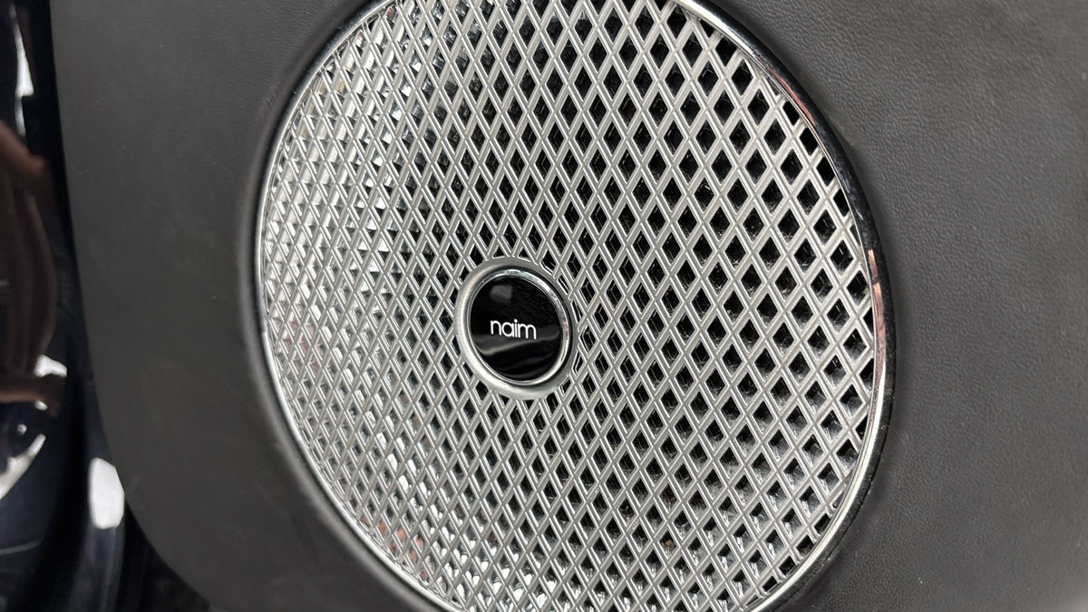 Bentley Bentayga Image 26