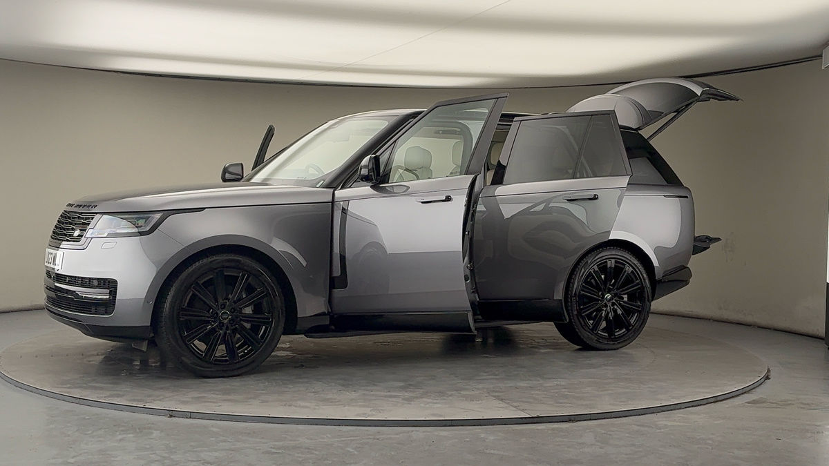 More views of Land Rover Range Rover