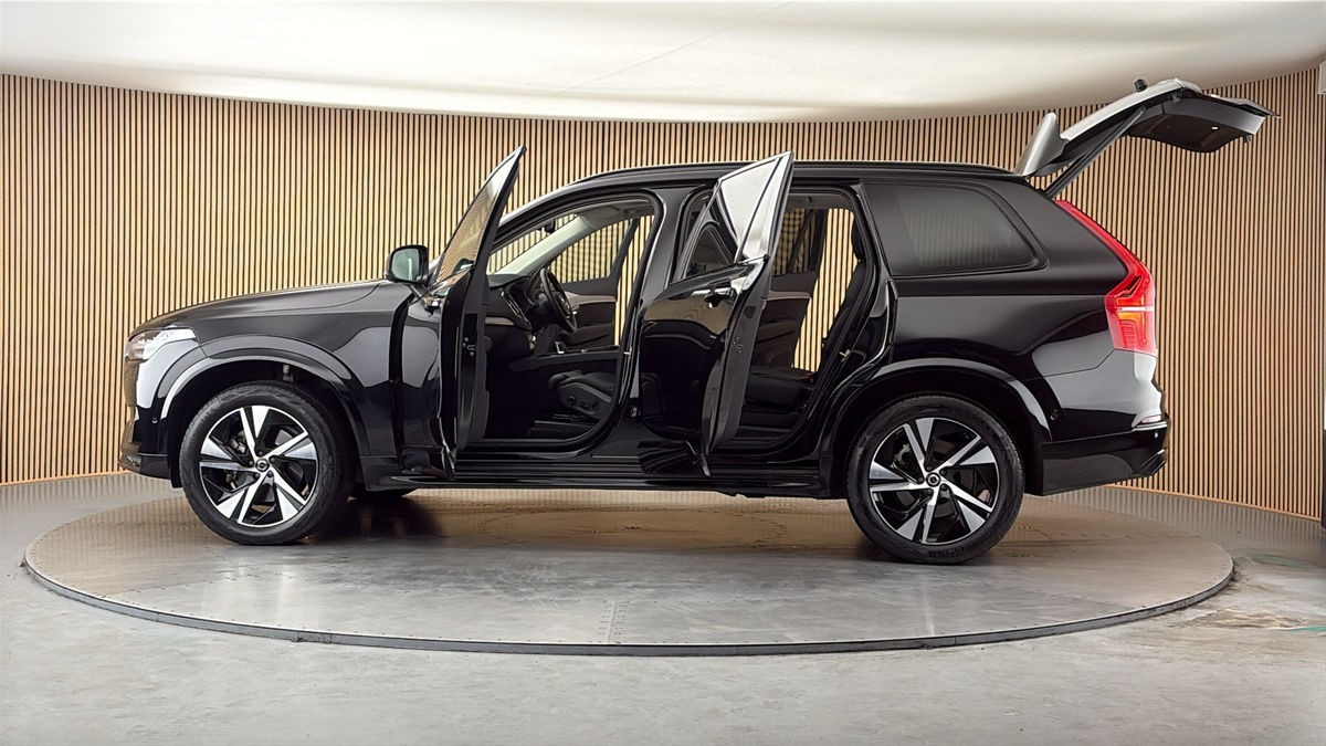 More views of Volvo XC90