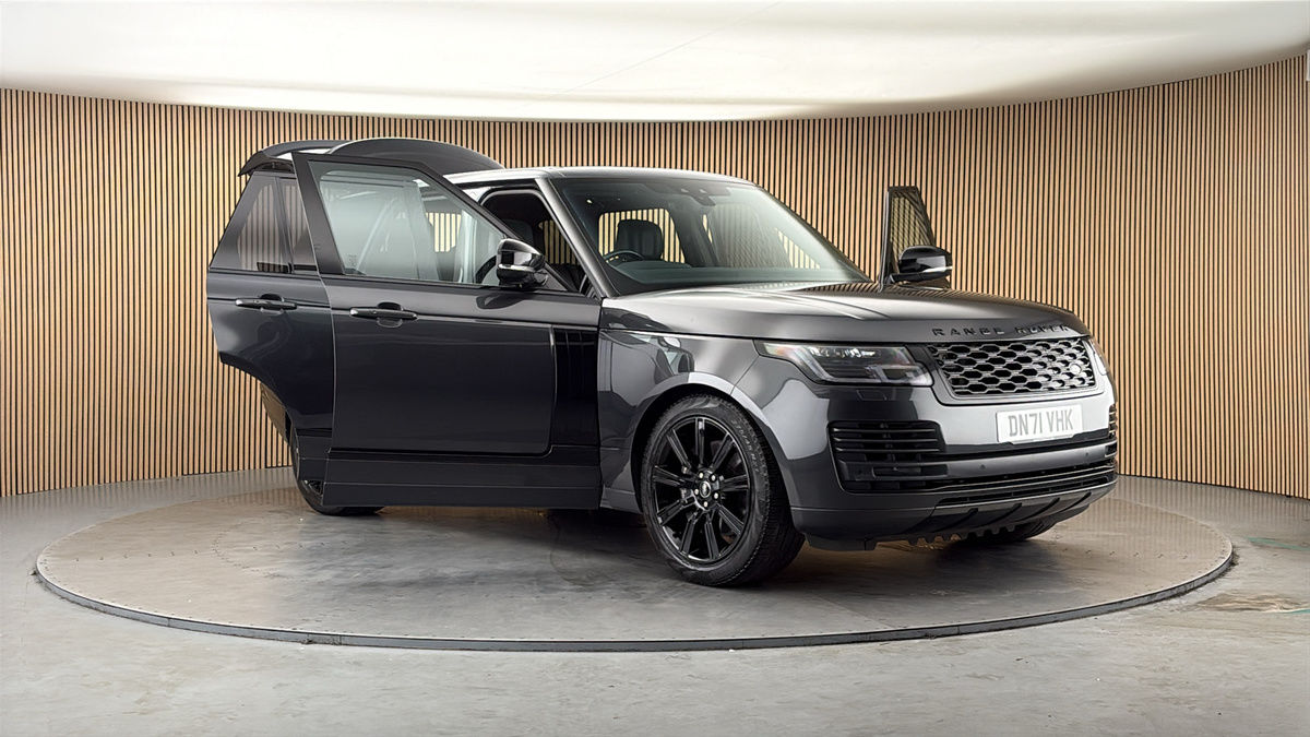 More views of Land Rover Range Rover