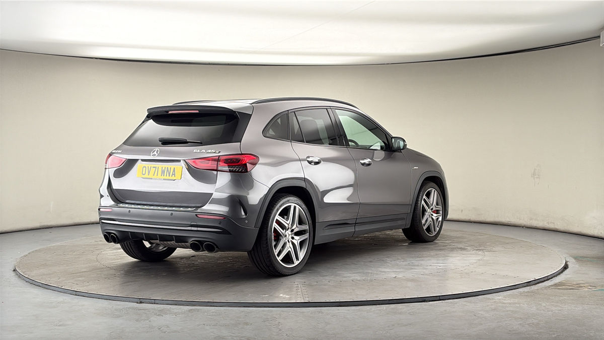 More views of Mercedes-Benz GLA