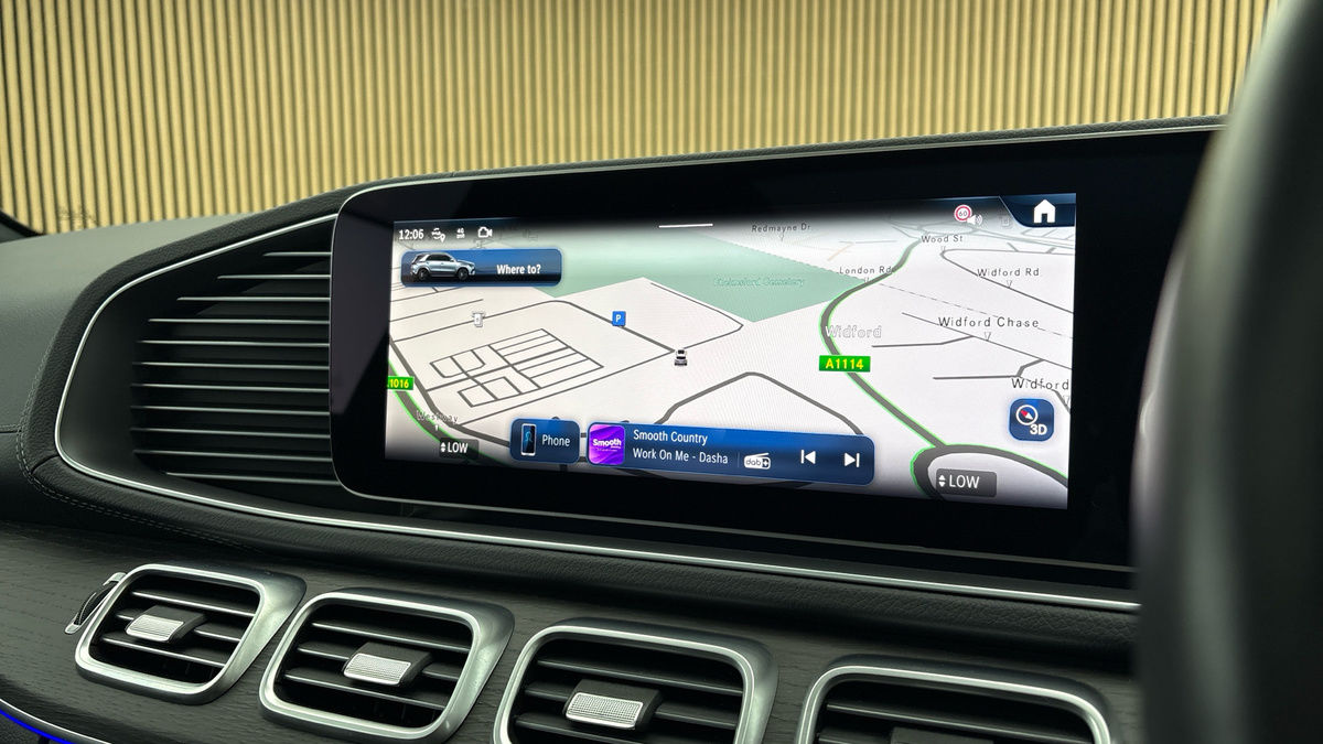 Mercedes-Benz GLE Image 17