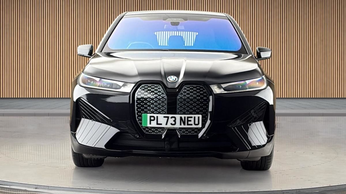 BMW iX Image 3
