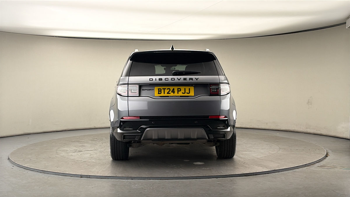 Land Rover Discovery Sport Image 4