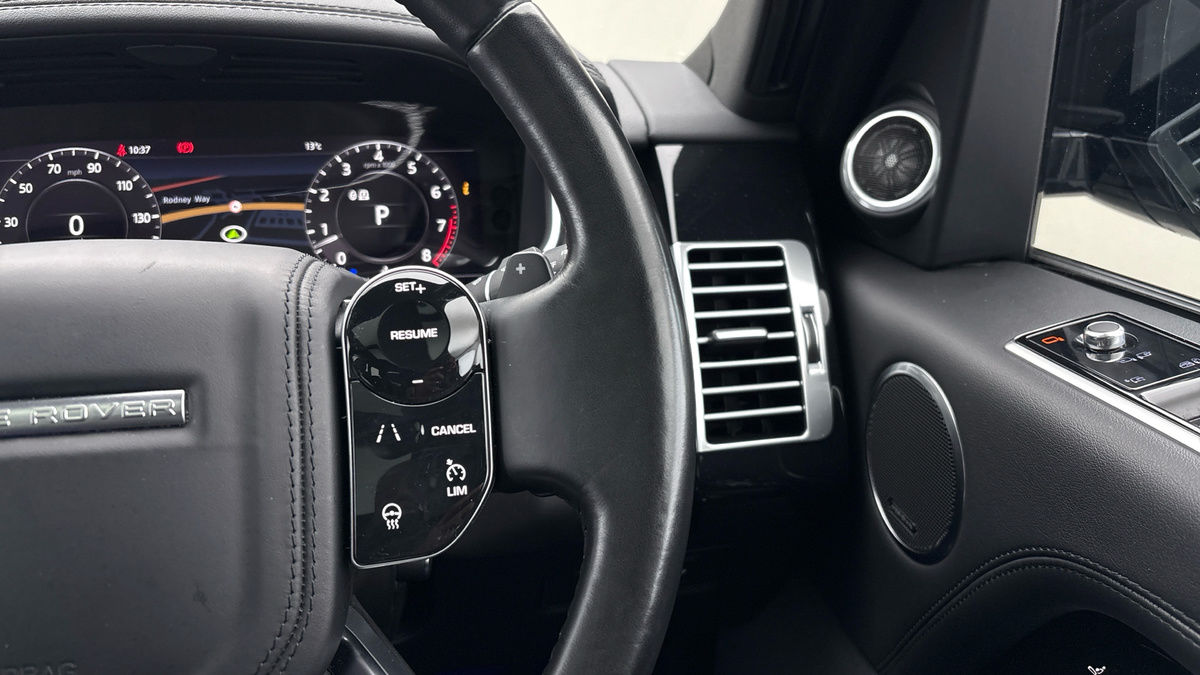 Land Rover Range Rover Image 14