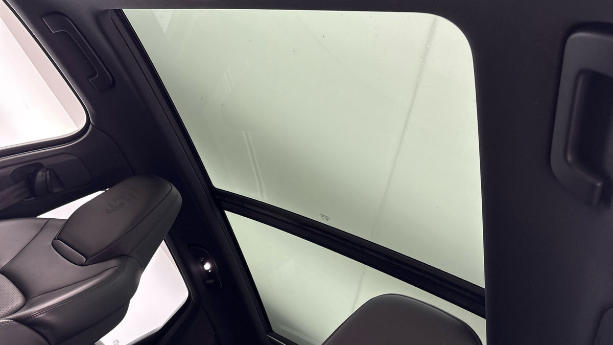 Porsche Cayenne Image 6