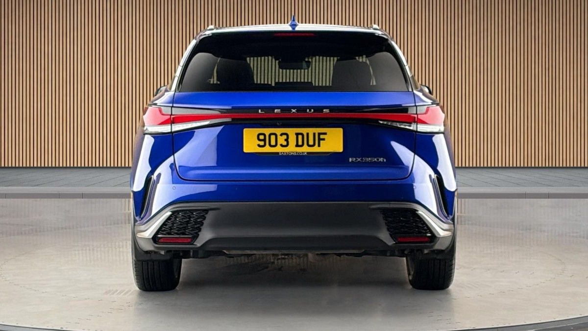Lexus RX Image 4