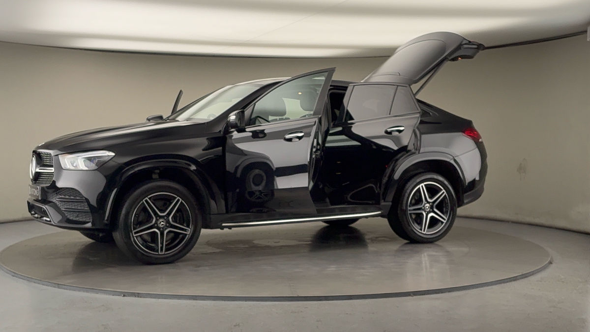 More views of Mercedes-Benz GLE