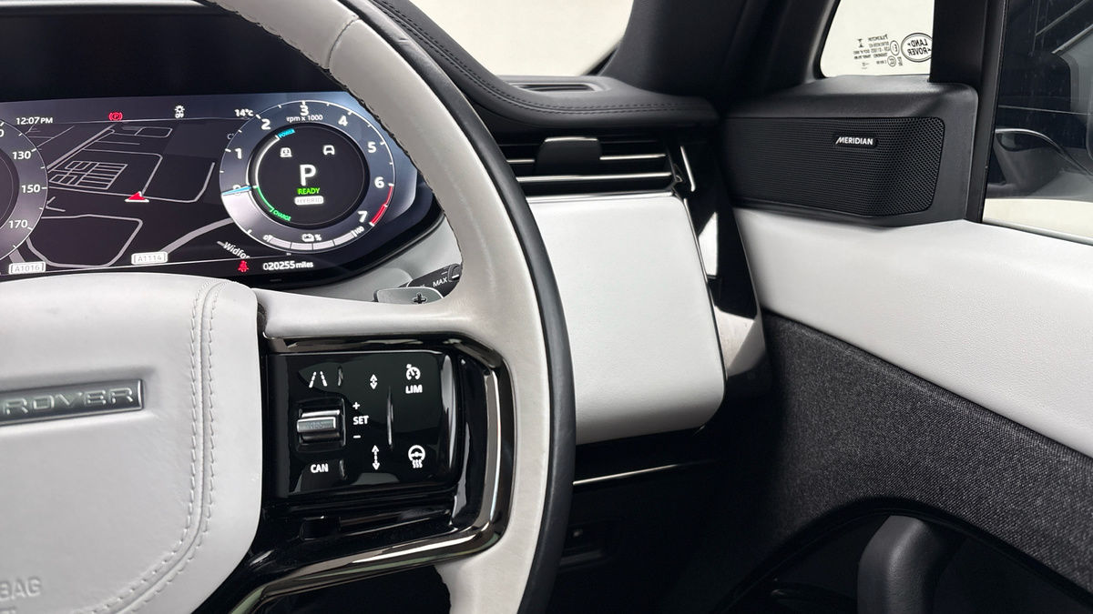 Land Rover Range Rover Sport Urban Image 14