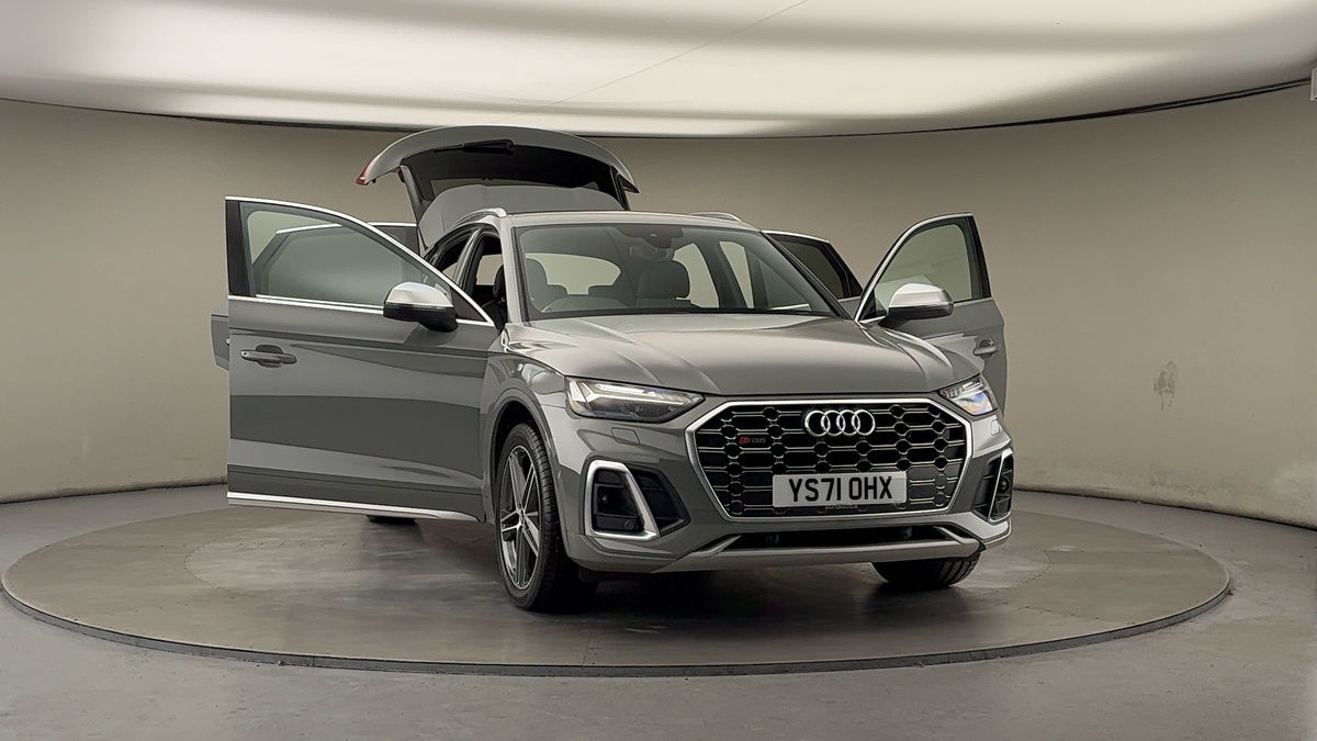 More views of Audi SQ5