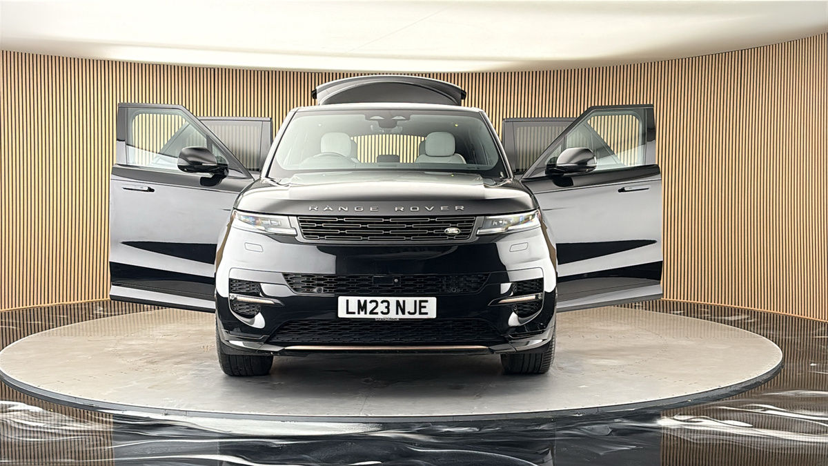 More views of Land Rover Range Rover Sport