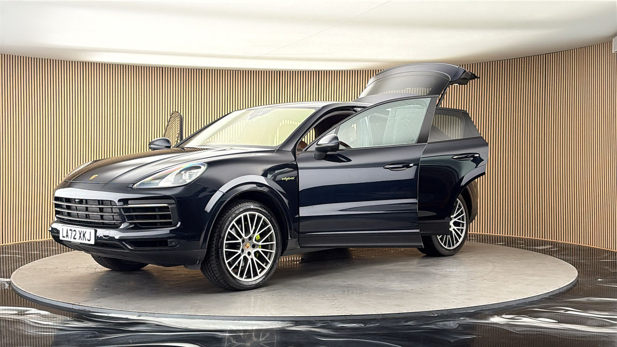 Porsche Cayenne Image 22
