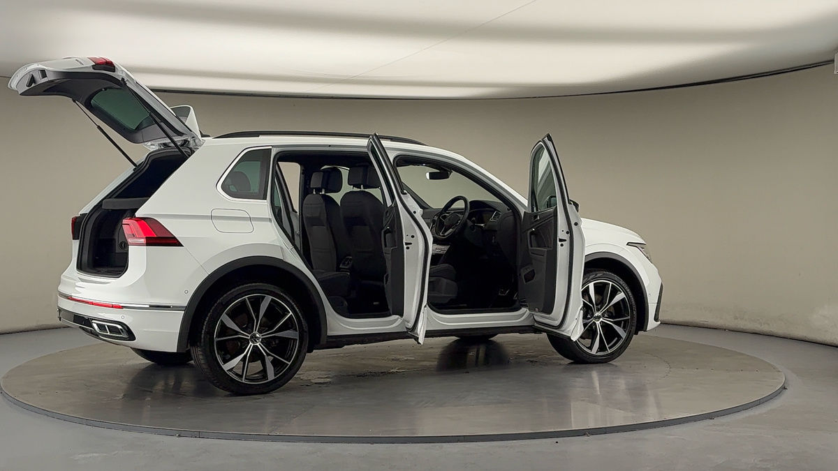 More views of Volkswagen Tiguan