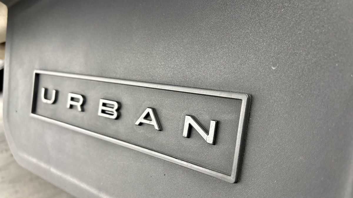 Land Rover Defender 90 Urban Image 31