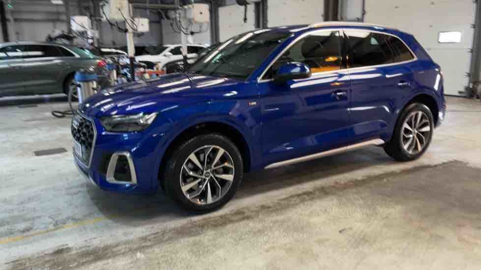 More views of Audi Q5
