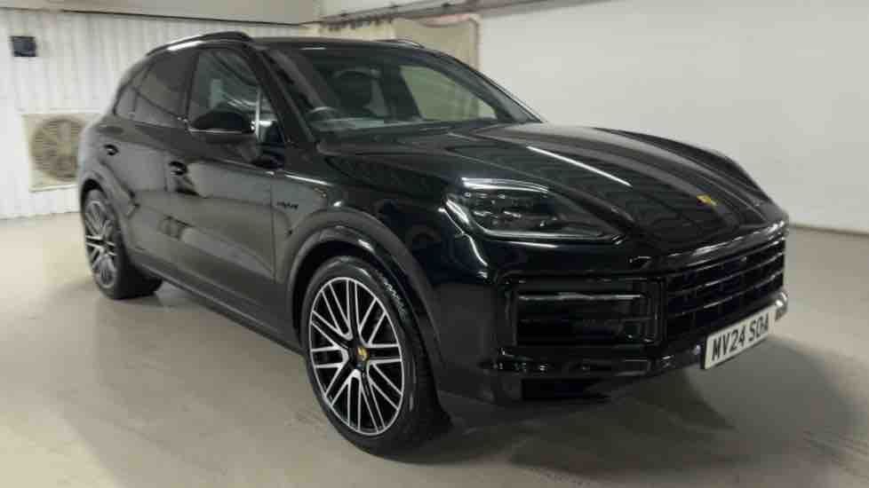 More views of Porsche Cayenne
