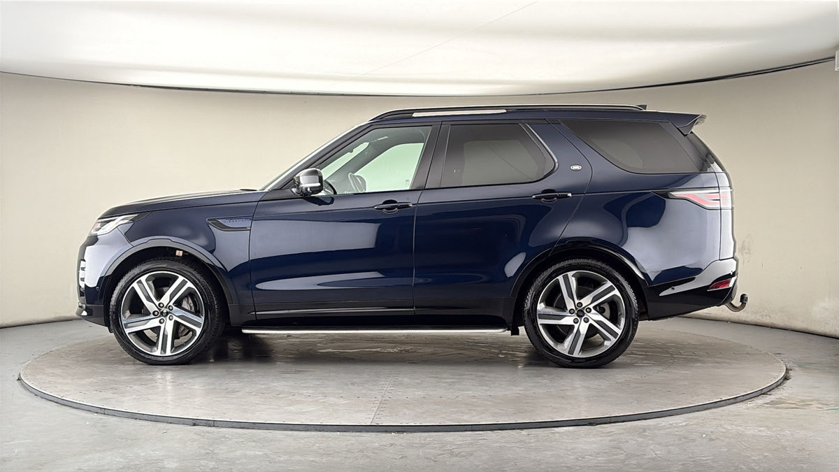 More views of Land Rover Discovery