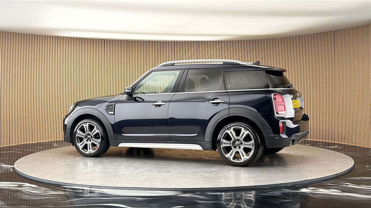 More views of MINI Countryman