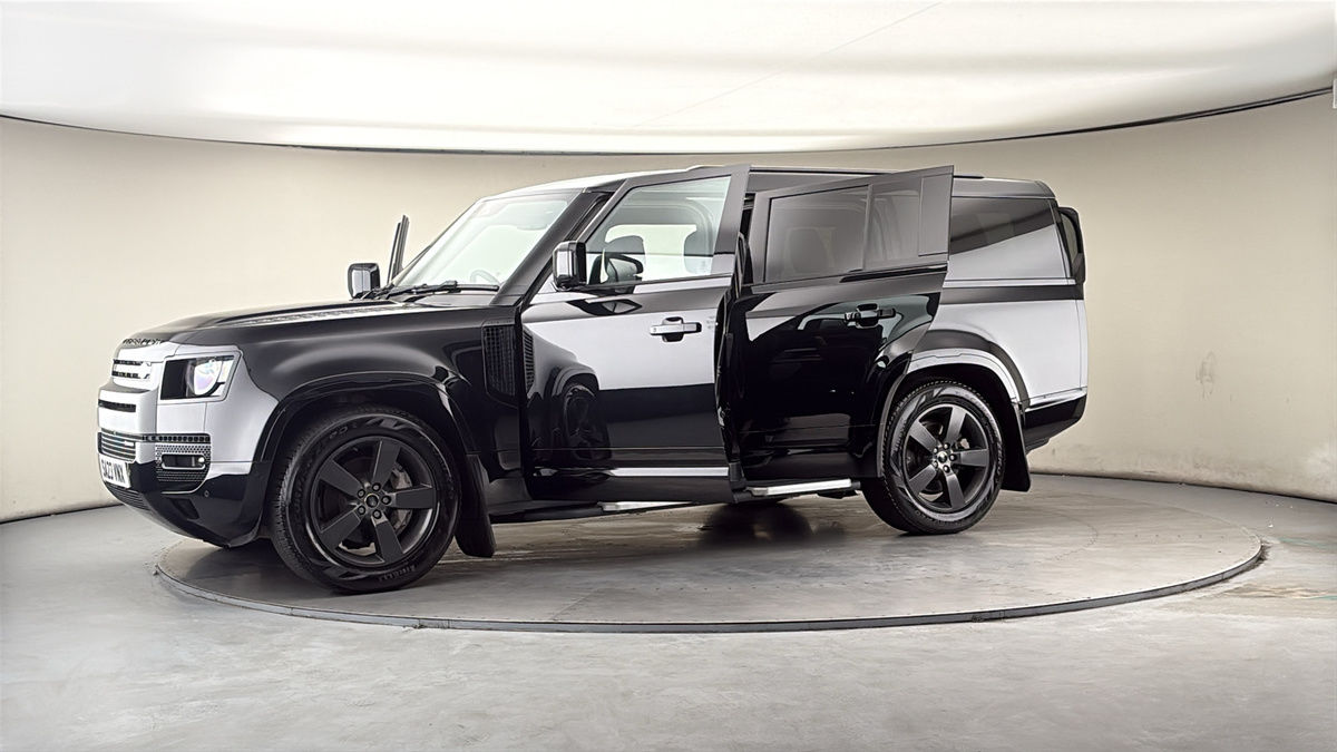More views of Land Rover Defender 130